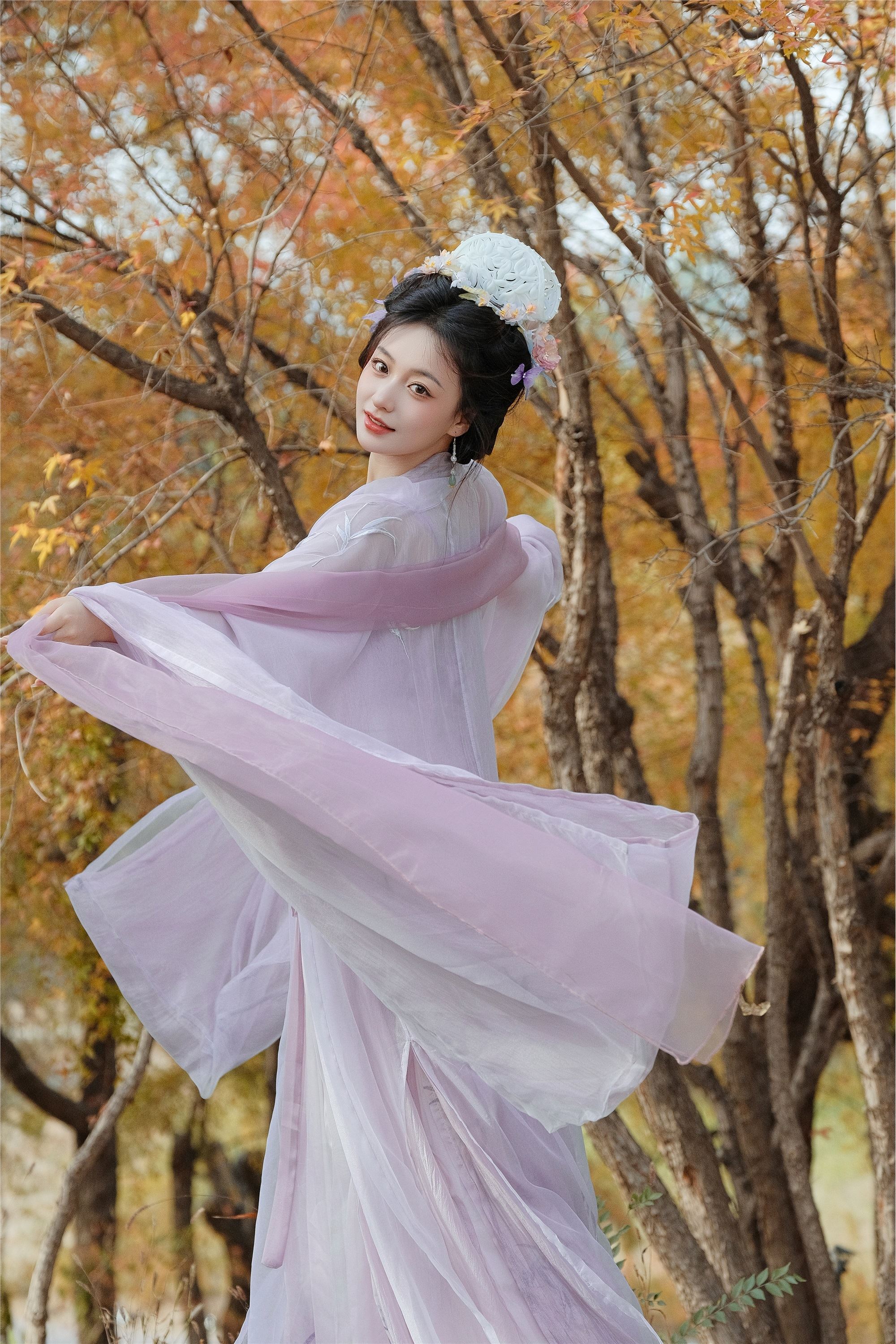 YITUYU艺图语 2025.01.04 叶落惊秋 珍妮